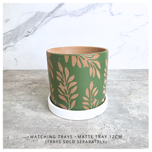 Load image into Gallery viewer, The Leaferie Nia pot. Green floral ceramic pot.
