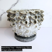 Load image into Gallery viewer, The Leaferie Handmade Luna pot. ceramic material
