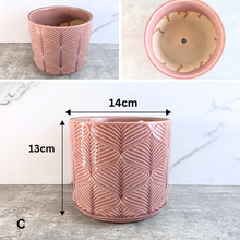 Load image into Gallery viewer, Reunion Flowerpot
