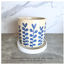 Load image into Gallery viewer, Eleene Flowerpot
