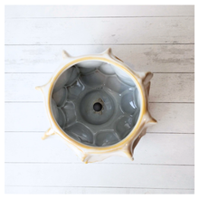 Load image into Gallery viewer, Octava Flowerpot
