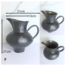 Load image into Gallery viewer, Lumi Leaferie signature pot . 6 designs 
