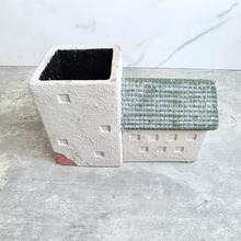 Load image into Gallery viewer, Sovana House Flowerpot
