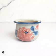 Load image into Gallery viewer, the Leferie petit allegra serie 5. 7 designs floral succulent pot
