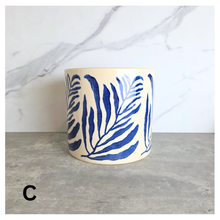 Load image into Gallery viewer, Leif Flowerpot (2 sizes)
