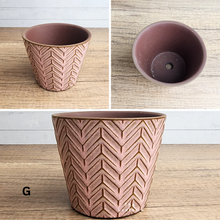 Load image into Gallery viewer, The Leaferie Mini pots Series 9. 9 designs ceramic pot. Pot G
