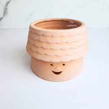 Load image into Gallery viewer, The Leaferie Yandel terracotta pot. 2 designs house collection
