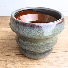 Load image into Gallery viewer, Bowee Flowerpot
