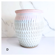 Load image into Gallery viewer, Anika Big Flowerpot (4 Designs)
