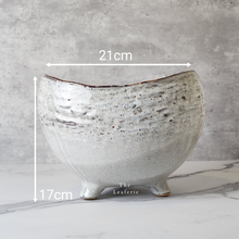 Load image into Gallery viewer, The Leaferie Boram big ceramic plant pot. front view. measurement
