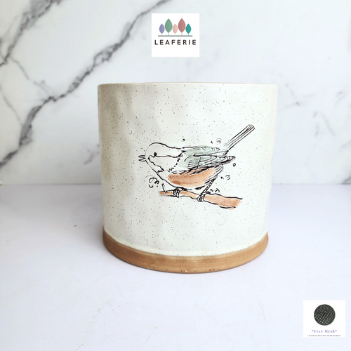 The Leaferie Julek bird flowerpot. ceramic material