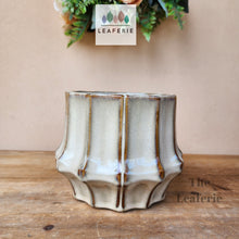 Load image into Gallery viewer, The Leaferie Imogen beige ceramic flowerpot
