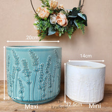 Load image into Gallery viewer, The Leaferie Saone plant pot . 2 colours and sizes. ceramic material. front view and size
