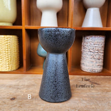 Load image into Gallery viewer, Mini Pots Series 5
