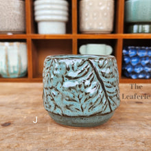 Load image into Gallery viewer, The Leaferie Petit pots series 9. 12 designs small planter. suitable for succulents. Design J
