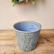 Load image into Gallery viewer, The Leaferie Eimile grey pot. ceramic material. front view
