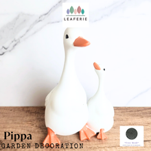 Load image into Gallery viewer, Pippa Duck Garden Decoration (2 pieces set)

