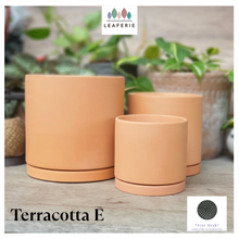 Load image into Gallery viewer, Terracotta E Flowerpot

