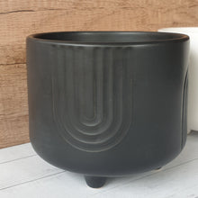 Load image into Gallery viewer, U Ceramic Pot
