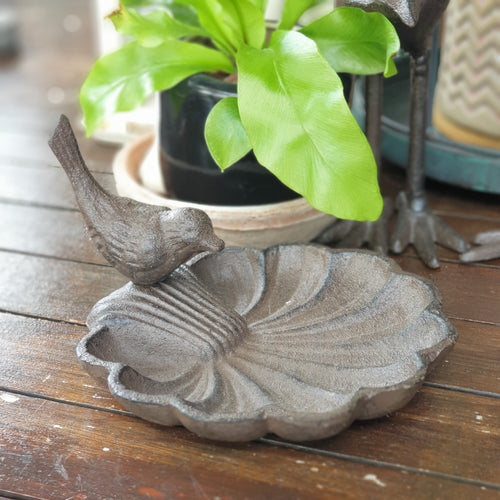 The Leaferie Barry Cast Iron bird tray. close up