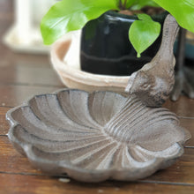 Load image into Gallery viewer, The Leaferie Barry Cast Iron bird tray. close up
