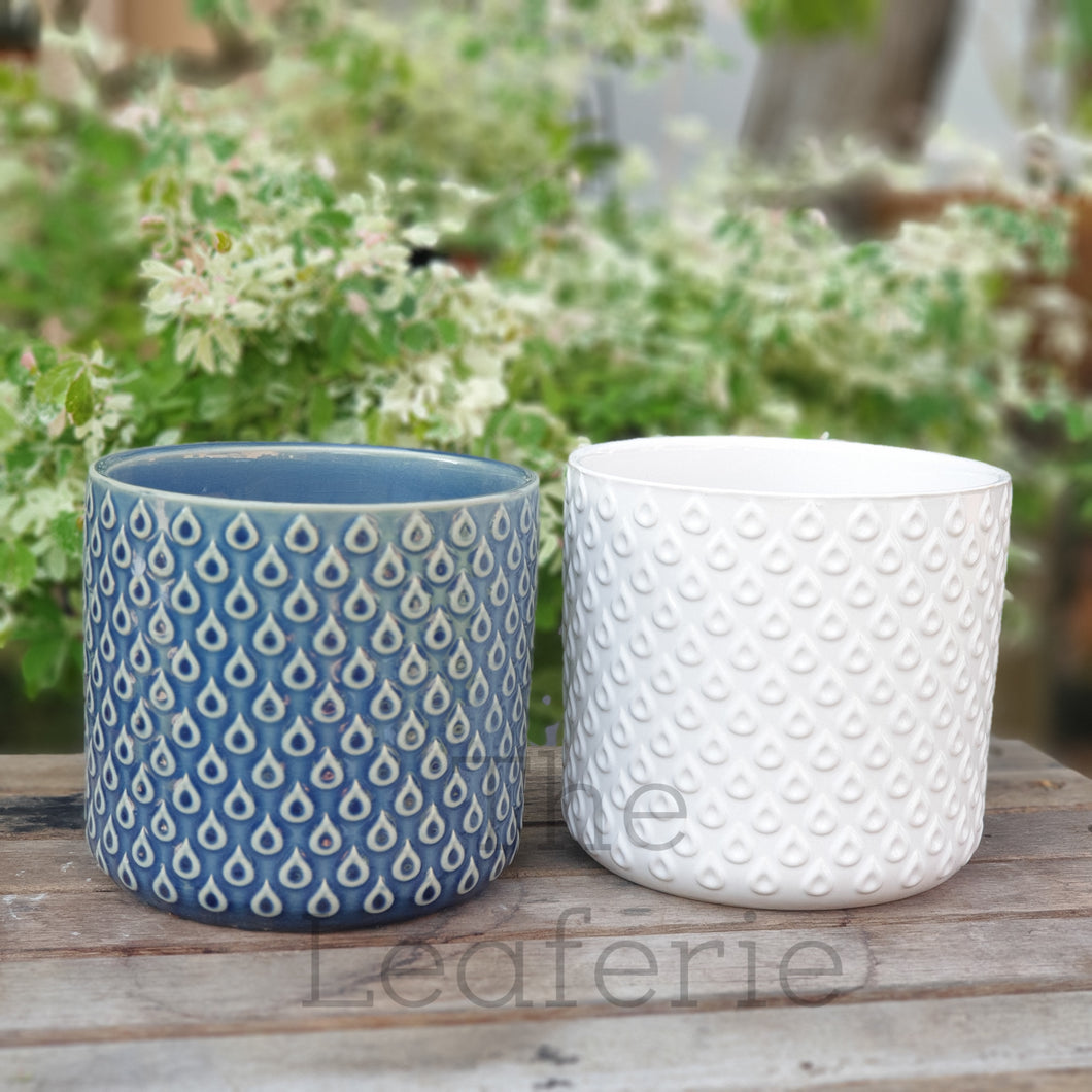 The Leaferie Kamari pot. teardrop ceramic flowerpot. blue and white colour