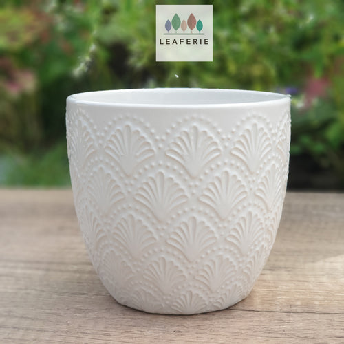 The Leaferie Lolia white ceramic pot.