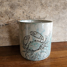 Load image into Gallery viewer, The Leaferie Chilton plant pot. ceramic crab flowerpot . 2 sizes. front view of design a
