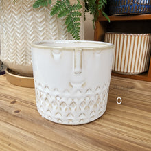 Load image into Gallery viewer, The Leaferie Mini pots series 2. 15 designs . ceramic small planter. view of design O
