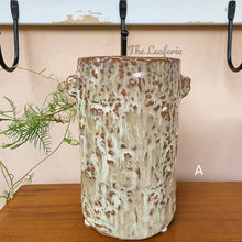 Load image into Gallery viewer, The Leaferie Mini pots series 2. 15 designs . ceramic small planter. view of design A
