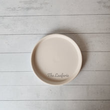 Load image into Gallery viewer, The Leaferie Matte round trays . 8 colours. ceramic and 4 sizes beige colour
