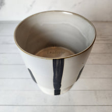 Load image into Gallery viewer, Rosemonde Pot
