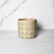 Load image into Gallery viewer, Gaston Pot
