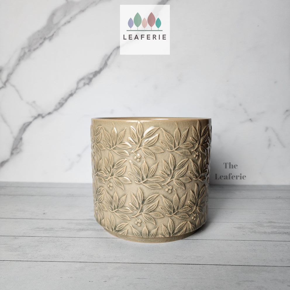 The Leaferie Gaston Flower pot. ceramic material