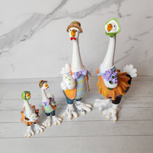 Load image into Gallery viewer, The Leaferie Harriet Duck Garden decoration . Set of 4 a family
