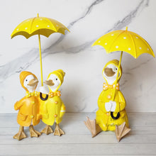 Load image into Gallery viewer, The Leaferie Damien the duck garden decoration.Yellow ducks with umbrella. 2 designs front view design
