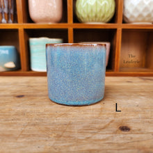 Load image into Gallery viewer, The Leaferie Petit pots series 6 . 12 ceramic small pots. suitable for succulents. Design L
