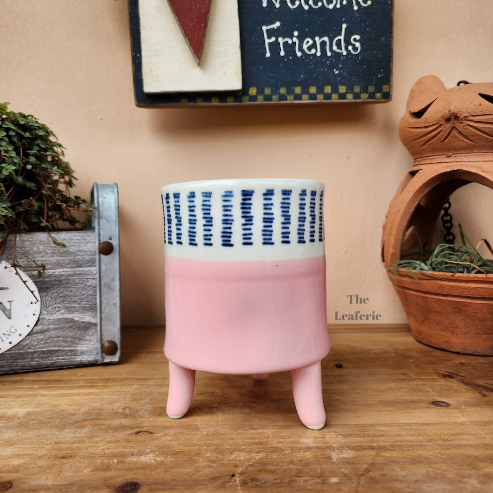 The Leaferie Rosalie mini pot with stand. 4 designs ceramic pot. Pink pot