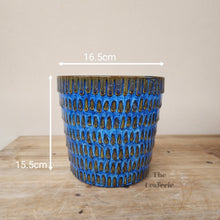 Load image into Gallery viewer, The Leaferie Finola plant pot. ceramic blue planter . front view and size
