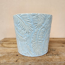 Load image into Gallery viewer, The Leaferie Eilish flowerpot . leaf imprint ceramic planter. front view
